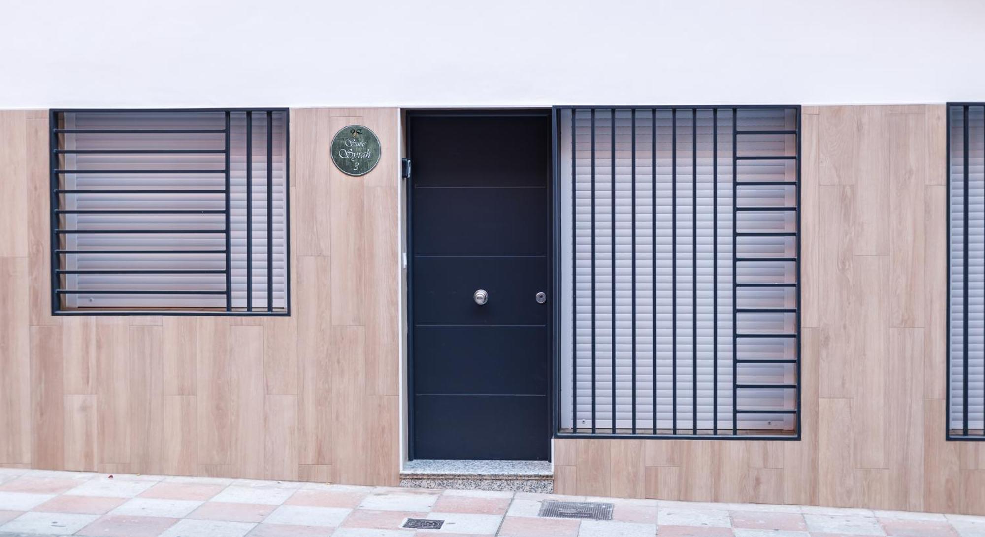 Apartamentos Luxury Suites Syrah Almendralejo Exterior photo